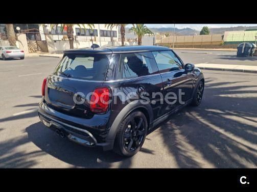 Usado Mini Cooper S 178 HP (130 kW) 2023 Preto Citadino