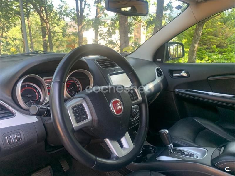 Rojo Usado 2012 Fiat Freemont Lounge SUV | 10.300 € (Precio justo) - Imagen 1/4