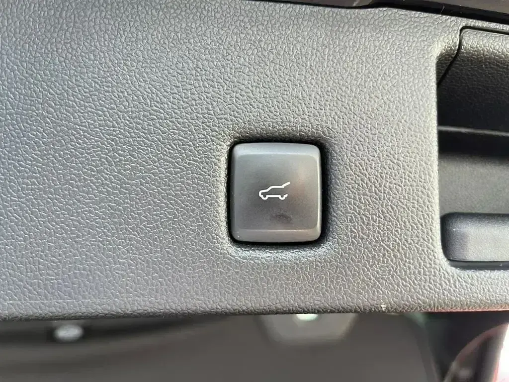 Usado Ford Kuga Vignale 190 CV (139 kW) 2022 Negro SUV