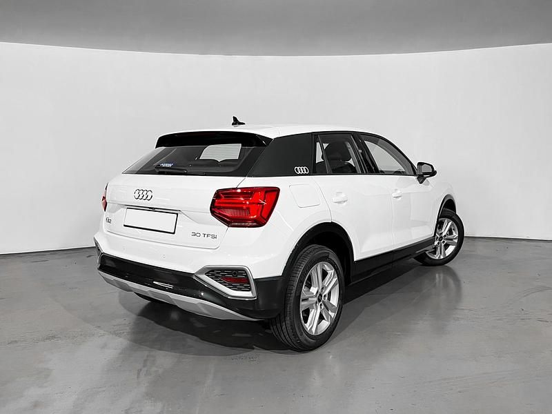 Usado Audi Q2 Sport 110 CV (80 kW) 2022 Blanco ibis SUV