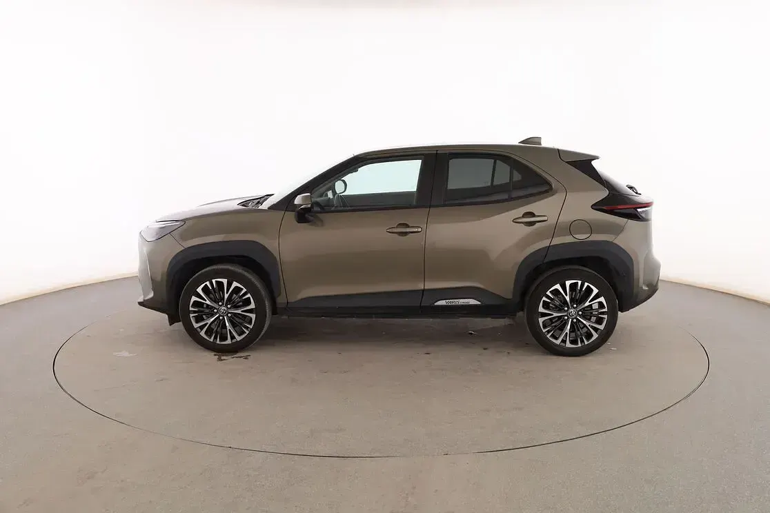 Usado Toyota Yaris Cross Style 116 CV (85 kW) 2022 Verde SUV