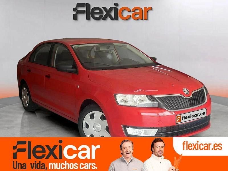 Usado Skoda Rapid Active 105 CV (77 kW) 2014 Rojo Berlina