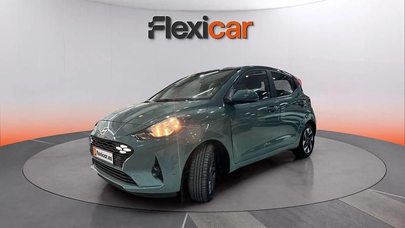 Usado Hyundai i10 67 CV (49 kW) 2023 Verde Utilitario