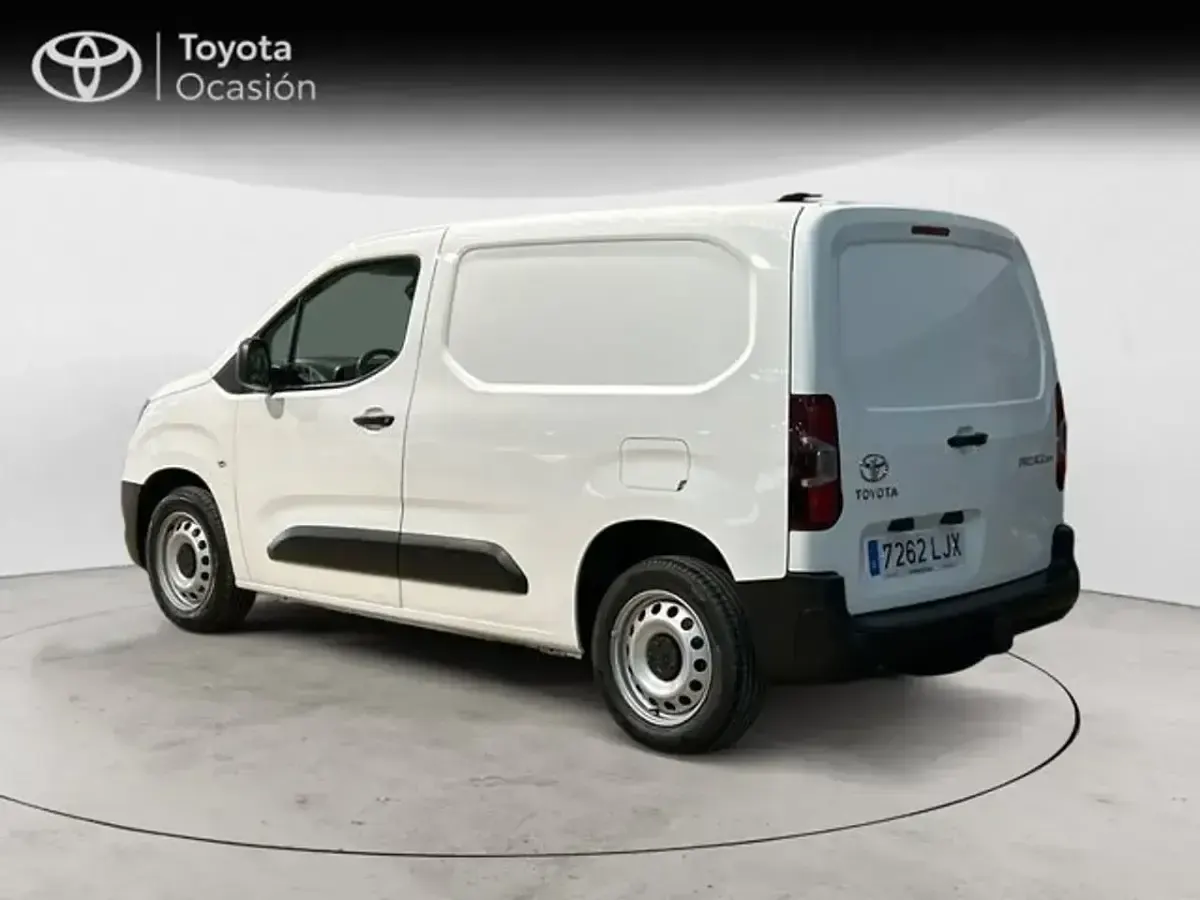 Usado Toyota Proace City City 100 CV (73 kW) 2020 Blanco Monovolumen