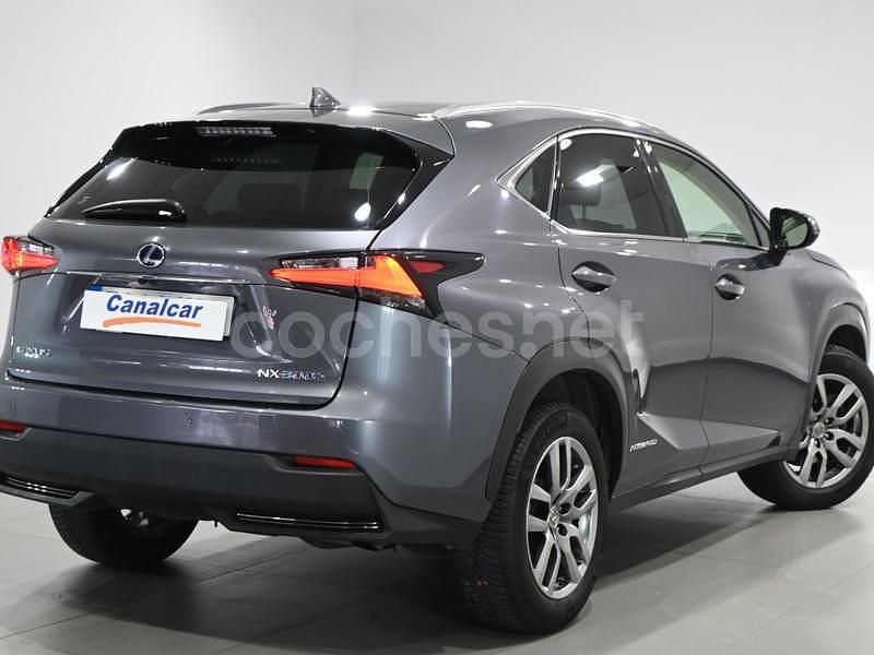 Usado Lexus NX300h Executive Line 197 CV (144 kW) 2017 Gris SUV