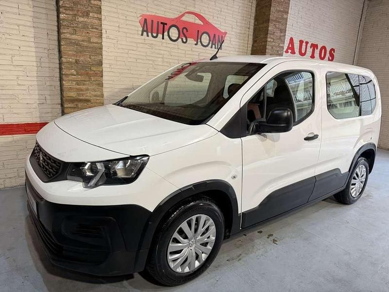 Usado Peugeot Rifter Active 102 CV (75 kW) 2021 Blanco Monovolumen