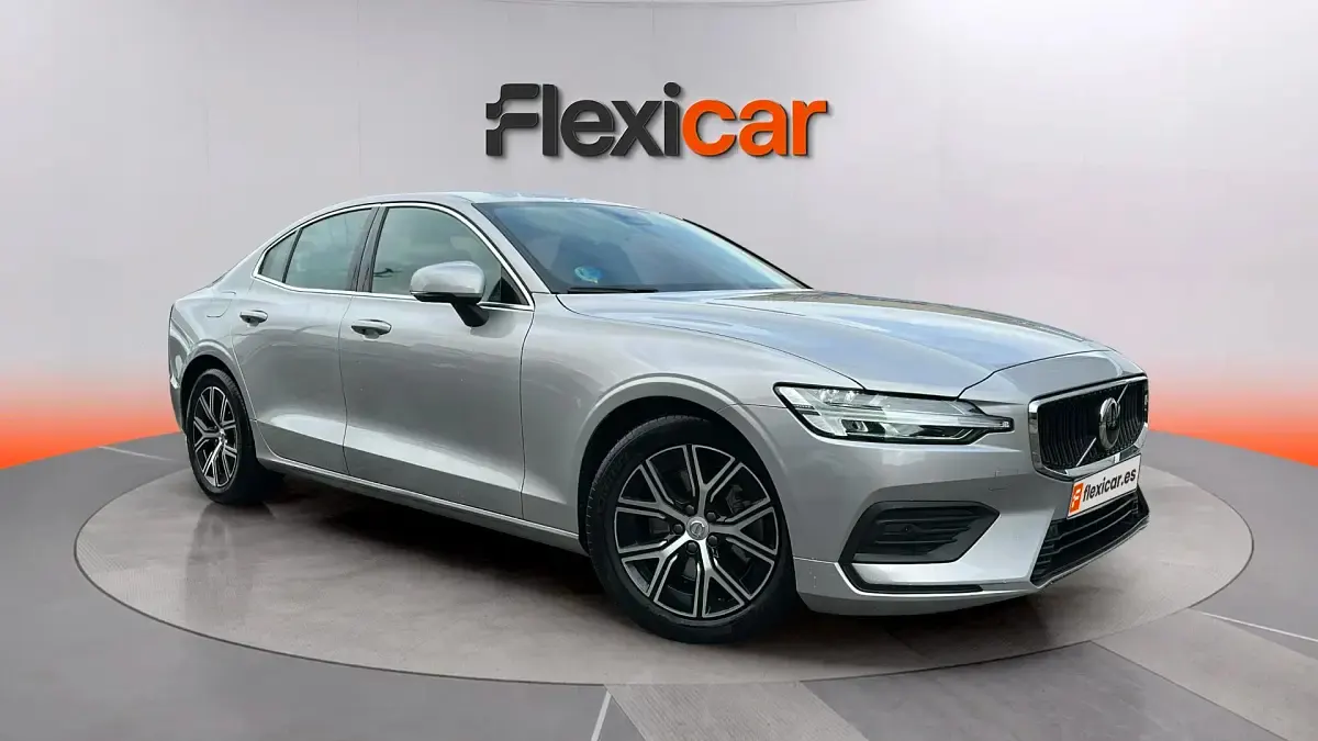 Usado Volvo S60 Core 197 CV (144 kW) 2023 Gris Berlina
