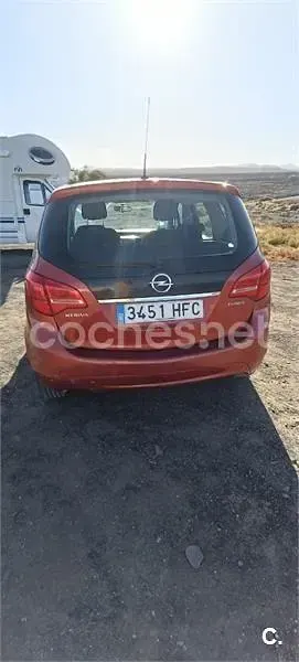 Usado Opel Meriva Enjoy 120 CV (88 kW) 2011 Rojo Monovolumen