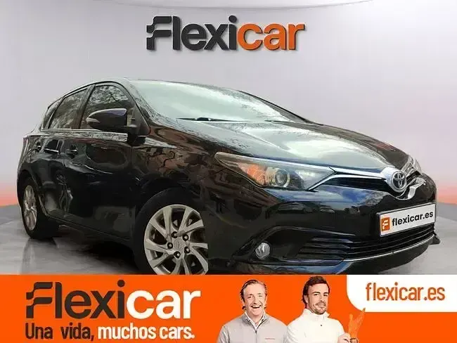 Usado Toyota Auris Hybrid Active 136 CV (100 kW) 2017
