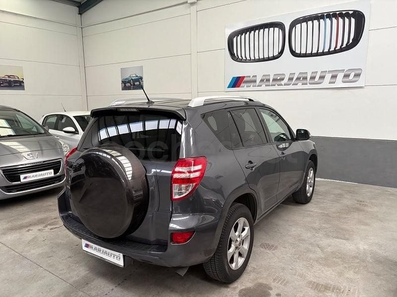 Usado Toyota RAV4 Executive 150 CV (110 kW) 2012 Gris / plata SUV