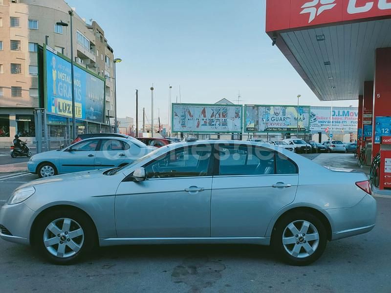 Usado Chevrolet Epica LT 150 CV (110 kW) 2008 Gris / plata Berlina