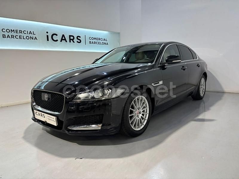 Usado Jaguar XF Prestige 180 CV (132 kW) 2016 Azul Berlina