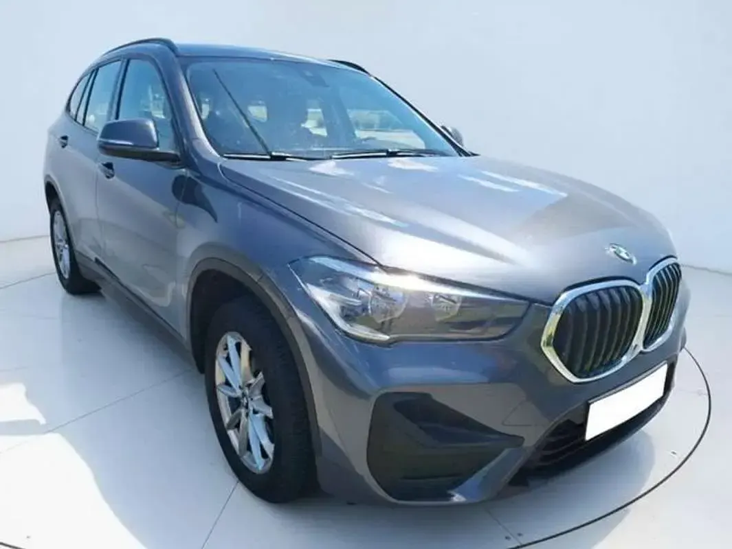 Usado BMW X1 150 CV (110 kW) 2020 Gris SUV