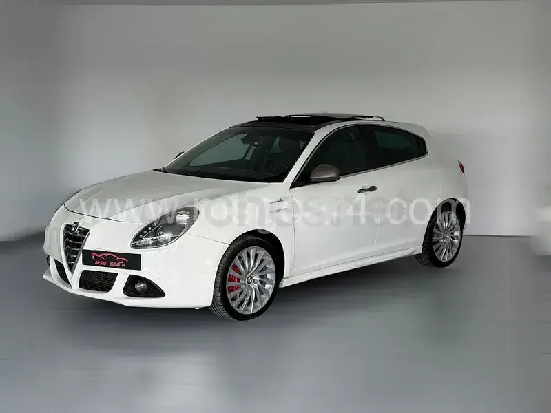 Usado Alfa Romeo Giulietta Edizione Speciale 120 CV (88 kW) 2016 Blanco Utilitario
