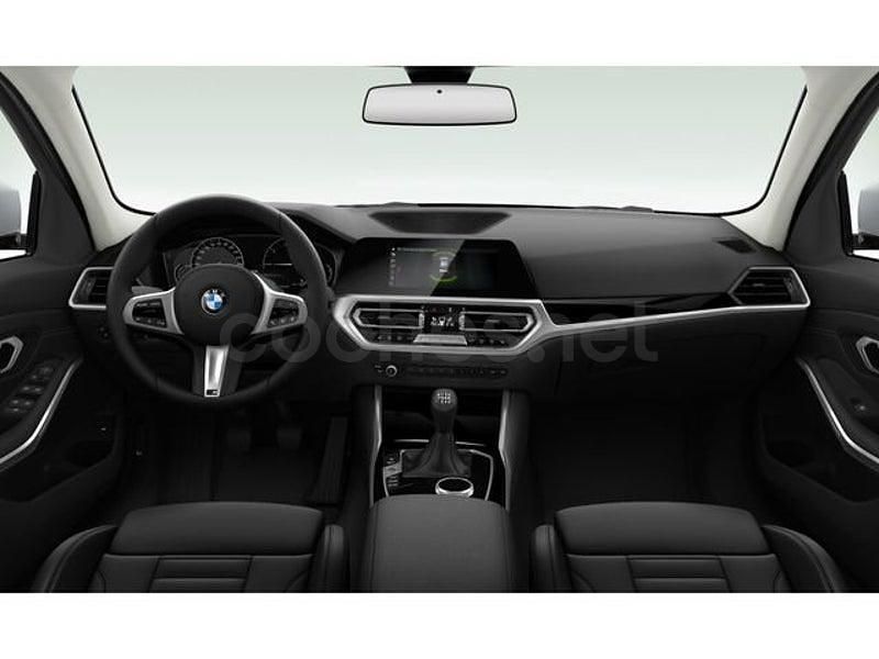 Usado BMW 318 Shadowline 150 HP (110 kW) 2020 Cinzento Sedan