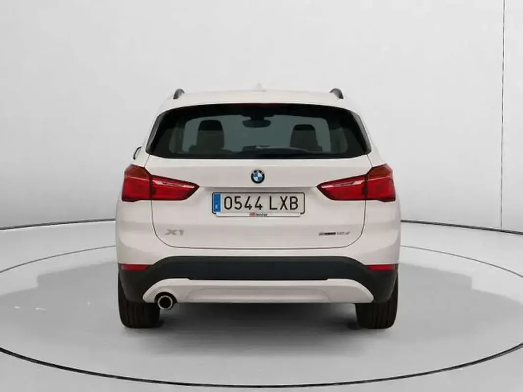 Usado BMW X1 Performance 116 CV (85 kW) 2022 Blanco SUV