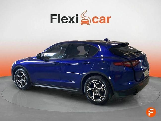Usado Alfa Romeo Stelvio Sprint 160 CV (117 kW) 2022 Azul SUV