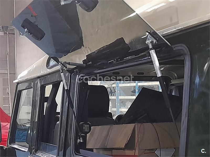 Usado Land Rover Defender 122 CV (89 kW) 2007 Verde Familiar