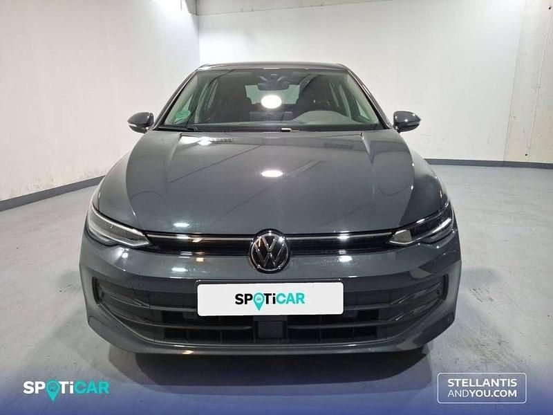 Usado VW Golf VIII 116 CV (85 kW) 2025 Gris Utilitario