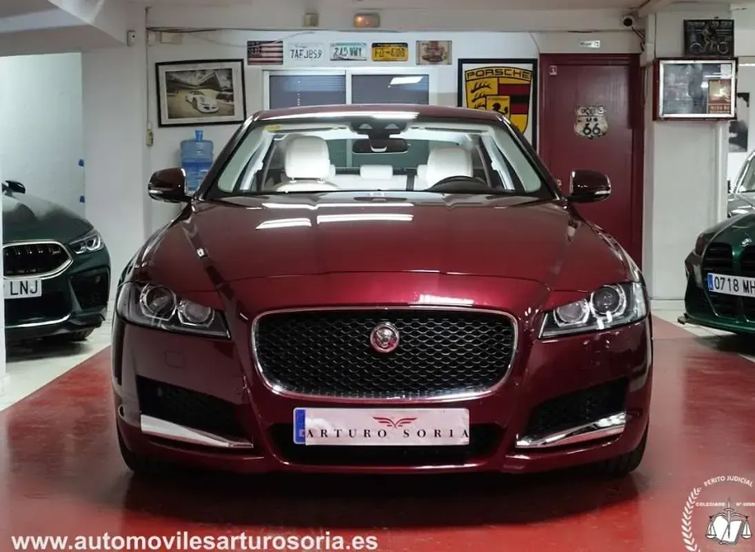 Usado Jaguar XF Portfolio 179 CV (131 kW) 2016 Burdeos Berlina