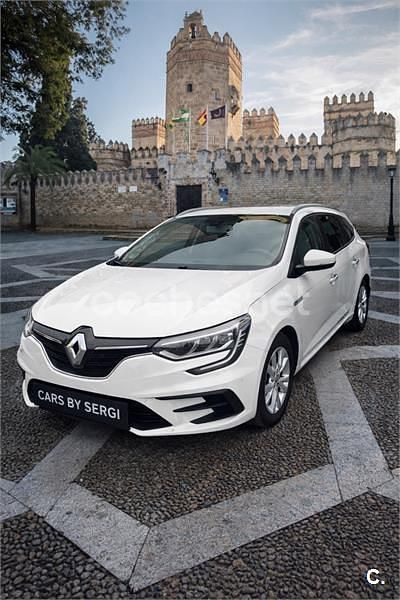 Usado Renault Mégane GrandTour Zen 115 CV (84 kW) 2021 Blanco Familiar