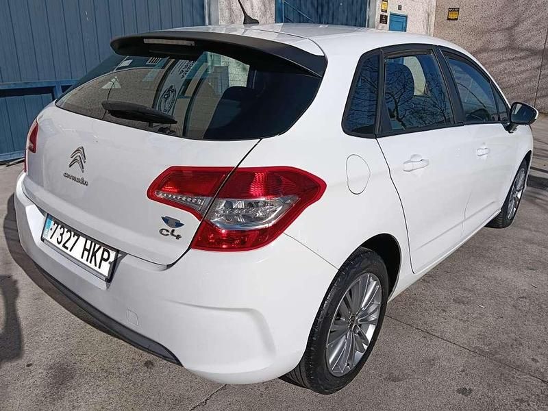 Usado Citroën C4 Seduction 92 CV (67 kW) 2012 Blanco Utilitario
