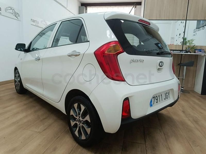 Usado Kia Picanto 66 CV (48 kW) 2015 Blanco Utilitario