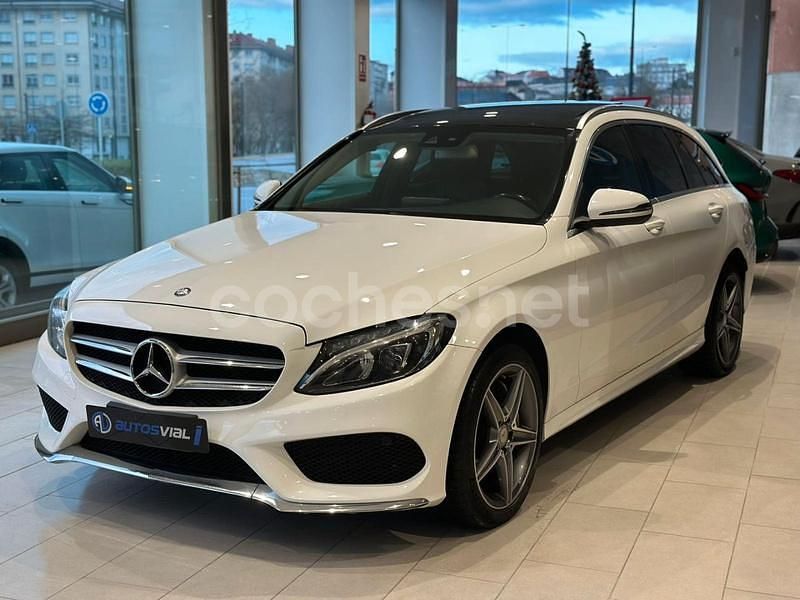 Usado Mercedes C250 AMG line 204 CV (150 kW) 2016 Blanco Familiar