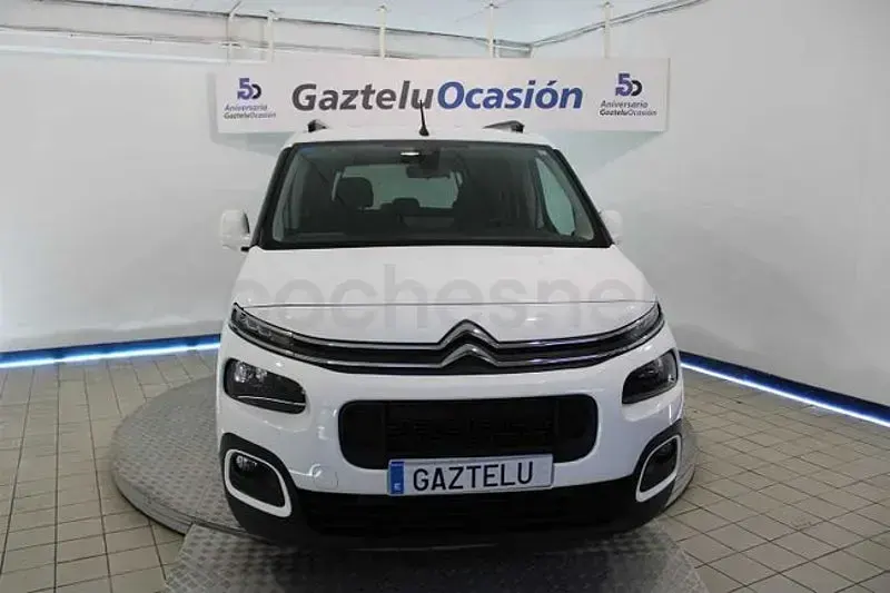 Usado Citroën Berlingo Feel 102 CV (75 kW) 2023 Blanco Monovolumen