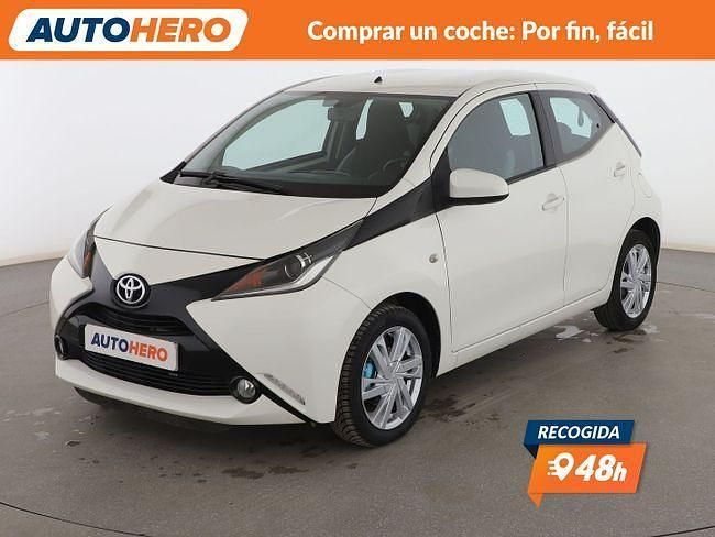 Usado Toyota Aygo X-play 71 CV (52 kW) 2015 Blanco Utilitario
