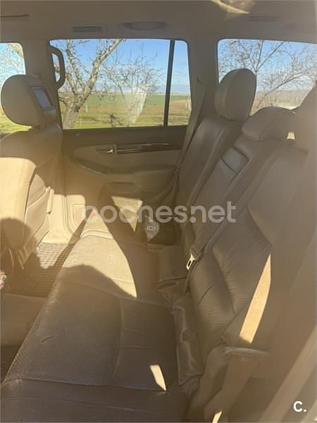 Usado Toyota Land Cruiser 166 CV (122 kW) 2008 Beige SUV