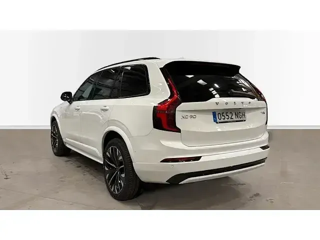 Käytetty Volvo XC90 Plus 455 HP (334 kW) 2025 Harmaa Katumaasturi
