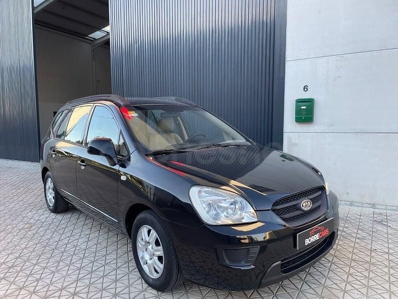 Usado Kia Carens Active 140 CV (102 kW) 2009 Negro Monovolumen