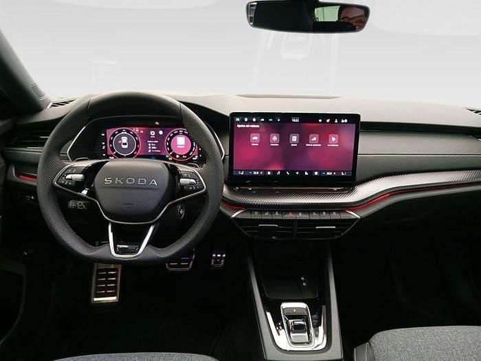 Nuevo Skoda Octavia 150 CV (110 kW) 2026 Gris plata