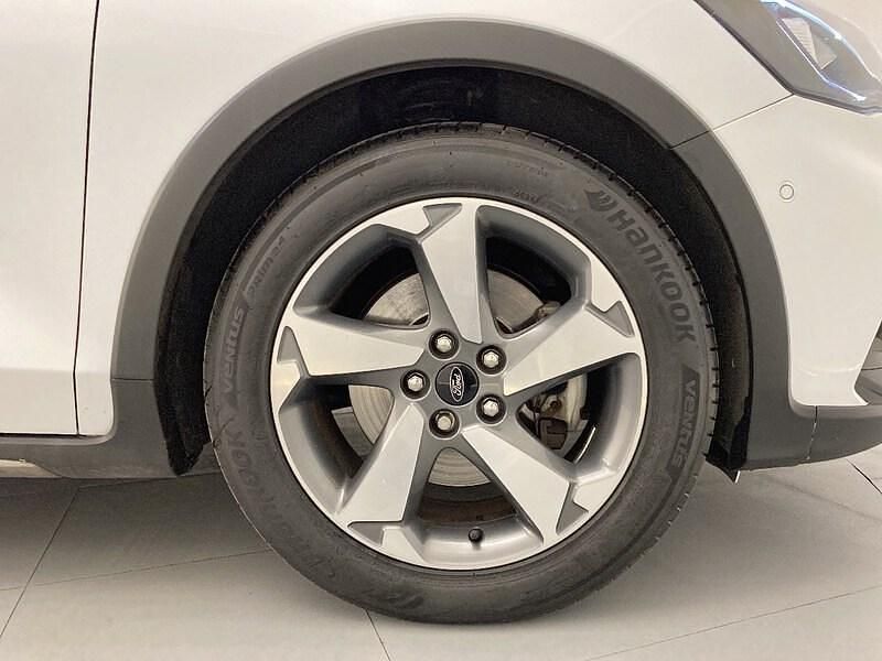 Usado Ford Focus Active X 125 CV (91 kW) 2020 Blanco Berlina