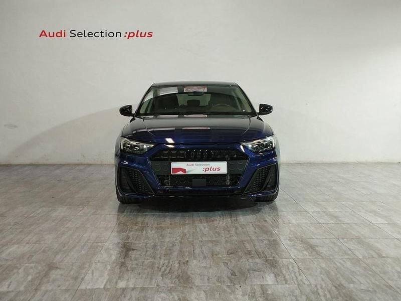 Usado Audi A1 Black Edition 116 CV (85 kW) 2025 Azul SUV