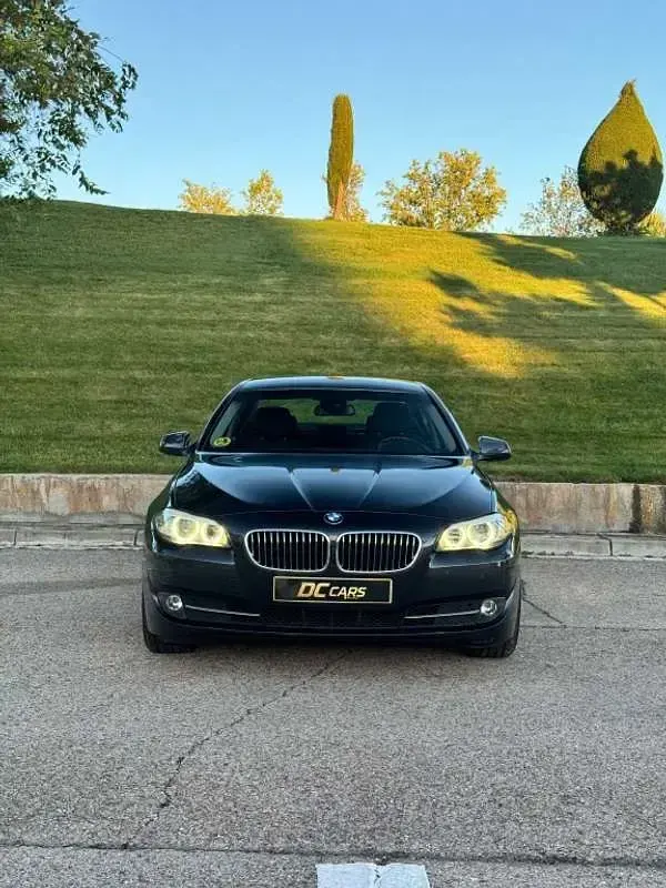 Usado BMW 530 M Sport 245 CV (180 kW) 2010 Negro Berlina