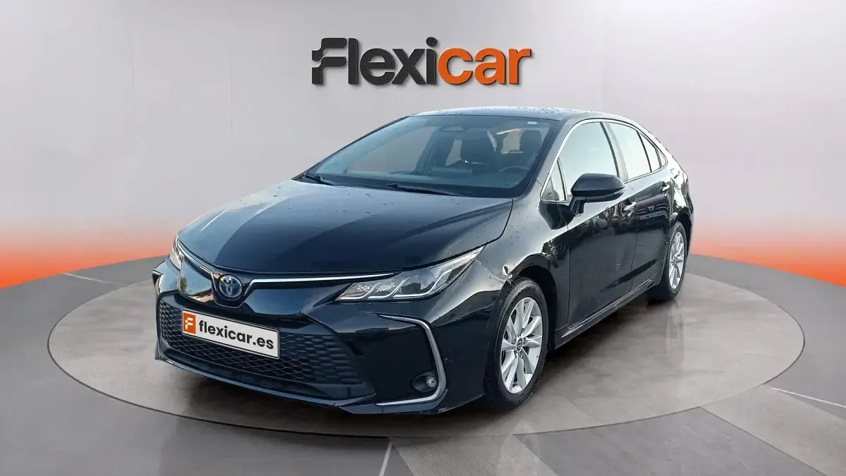 Usado Toyota Corolla Active 140 CV (102 kW) 2023 Negro Berlina