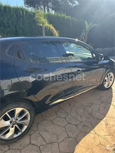 Usado Renault Clio IV LIMITED 75 CV (55 kW) 2017 Negro Berlina