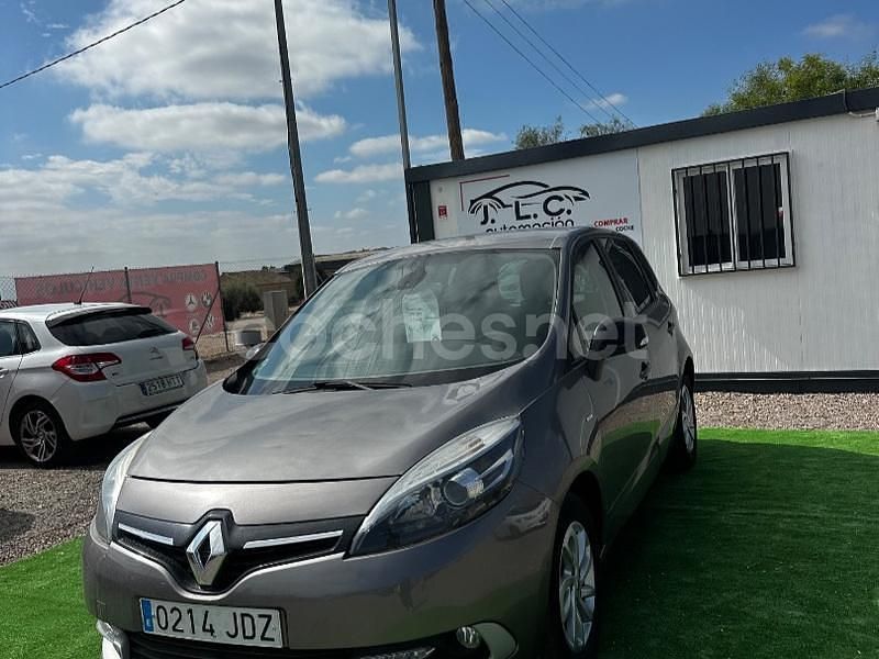 Gris / plata Usado 2015 Renault Scénic III LIMITED Monovolumen | 6500 € (Precio justo) - Imagen 1/4
