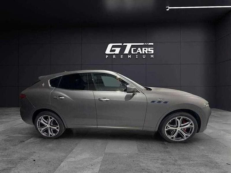 Usado Maserati Levante GT 330 CV (242 kW) 2022 Gris SUV