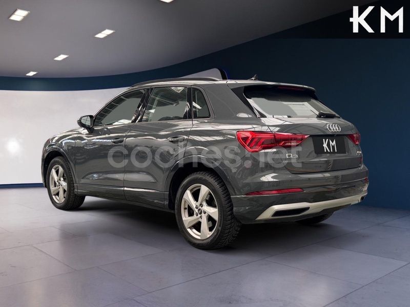 Usado Audi Q3 Advanced 200 CV (147 kW) 2021 Gris / plata SUV