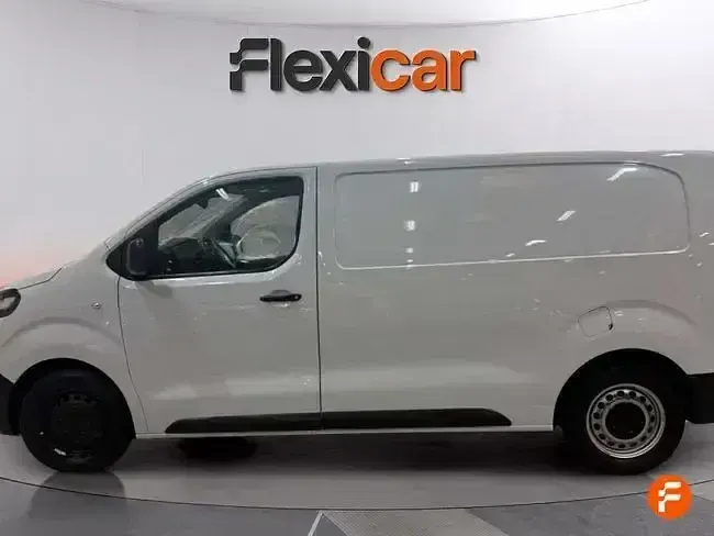 Usado Citroën Jumpy 102 CV (75 kW) 2024 Blanco Monovolumen