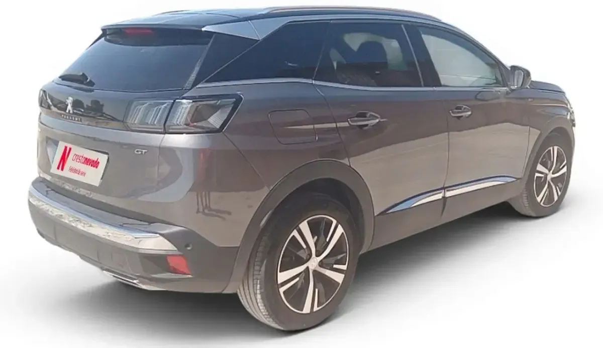 Usado Peugeot 3008 GT 130 CV (95 kW) 2023 Gris SUV
