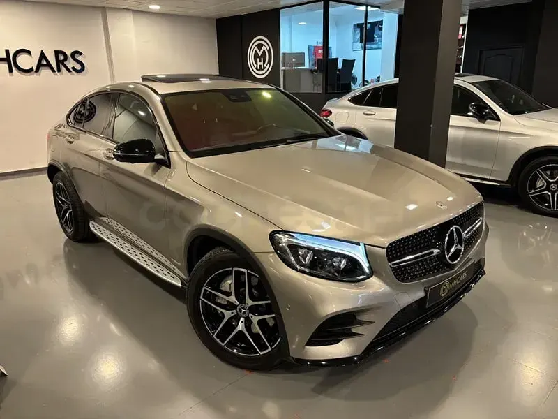 Usado Mercedes GLC220 194 CV (142 kW) 2020 Gris / plata Coupe