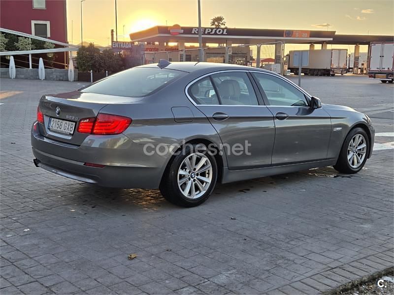 Usado BMW 525 197 CV (144 kW) 2011 Gris / plata Berlina