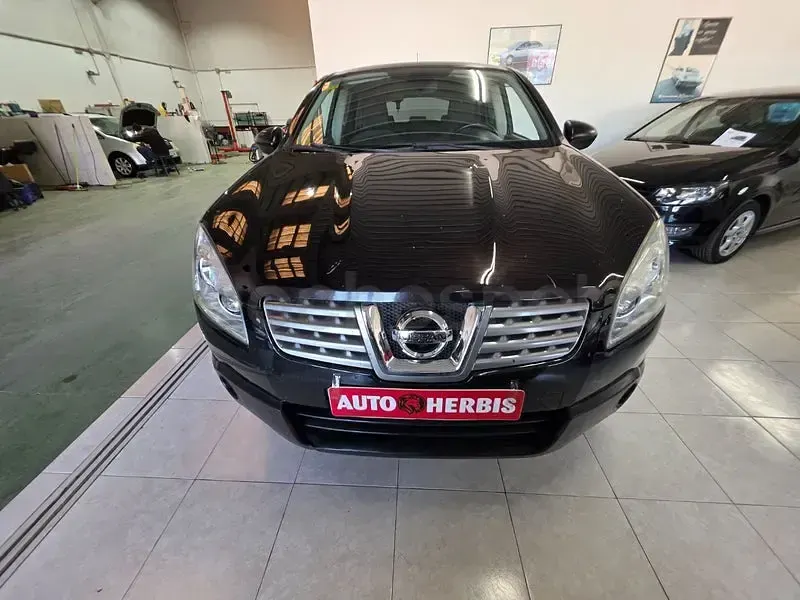 Usado Nissan Qashqai Acenta 106 CV (77 kW) 2009 Negro SUV