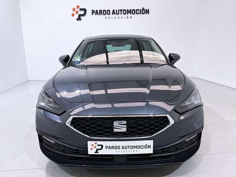 Usado Seat Leon Style 116 CV (85 kW) 2022 Gris Utilitario