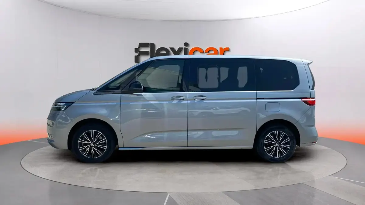 Usado VW Multivan Life 218 CV (160 kW) 2022 Gris Monovolumen