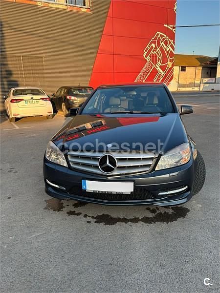 Usado Mercedes C200 Avantgarde 184 CV (135 kW) 2010 Gris / plata Berlina